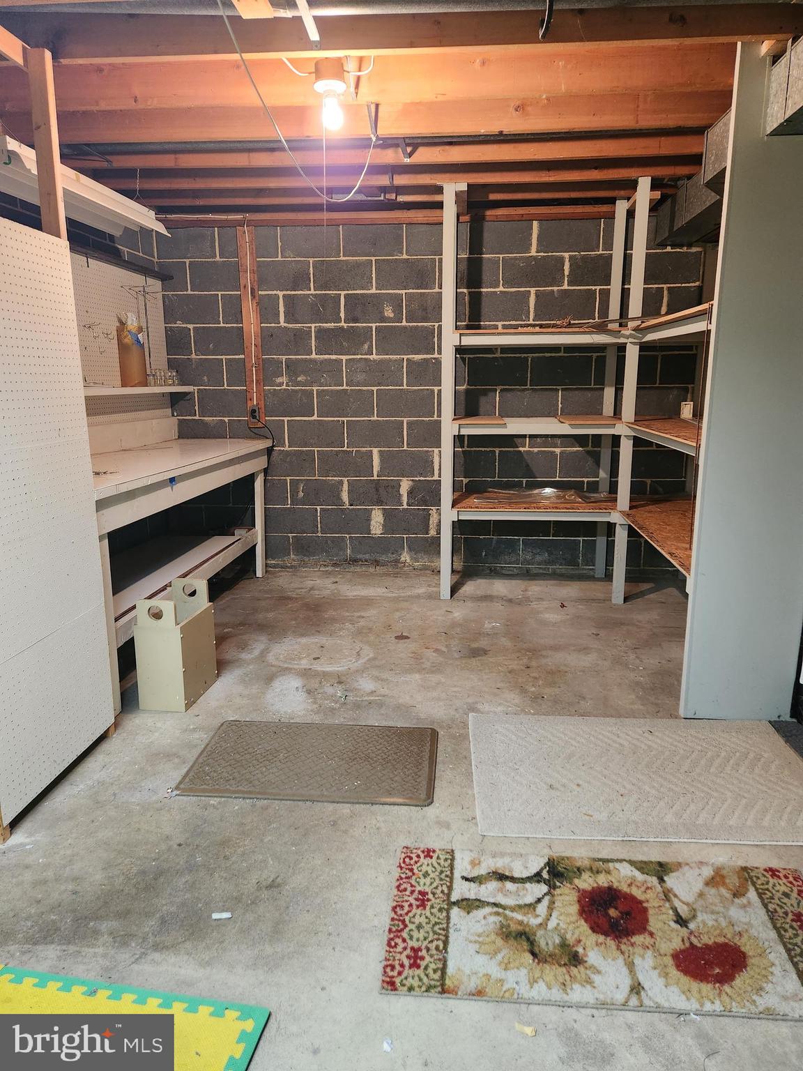 643 Hickstown Road Sicklerville, NJ 08081 - Photo 34 of 41 Landry room/wood shop