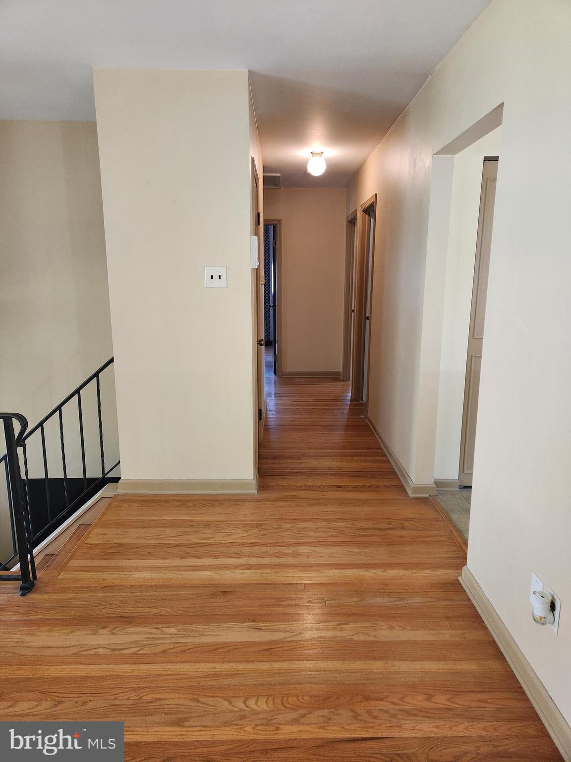 643 Hickstown Road Sicklerville, NJ 08081 - Photo 6 of 41 Hallway to bedrooms