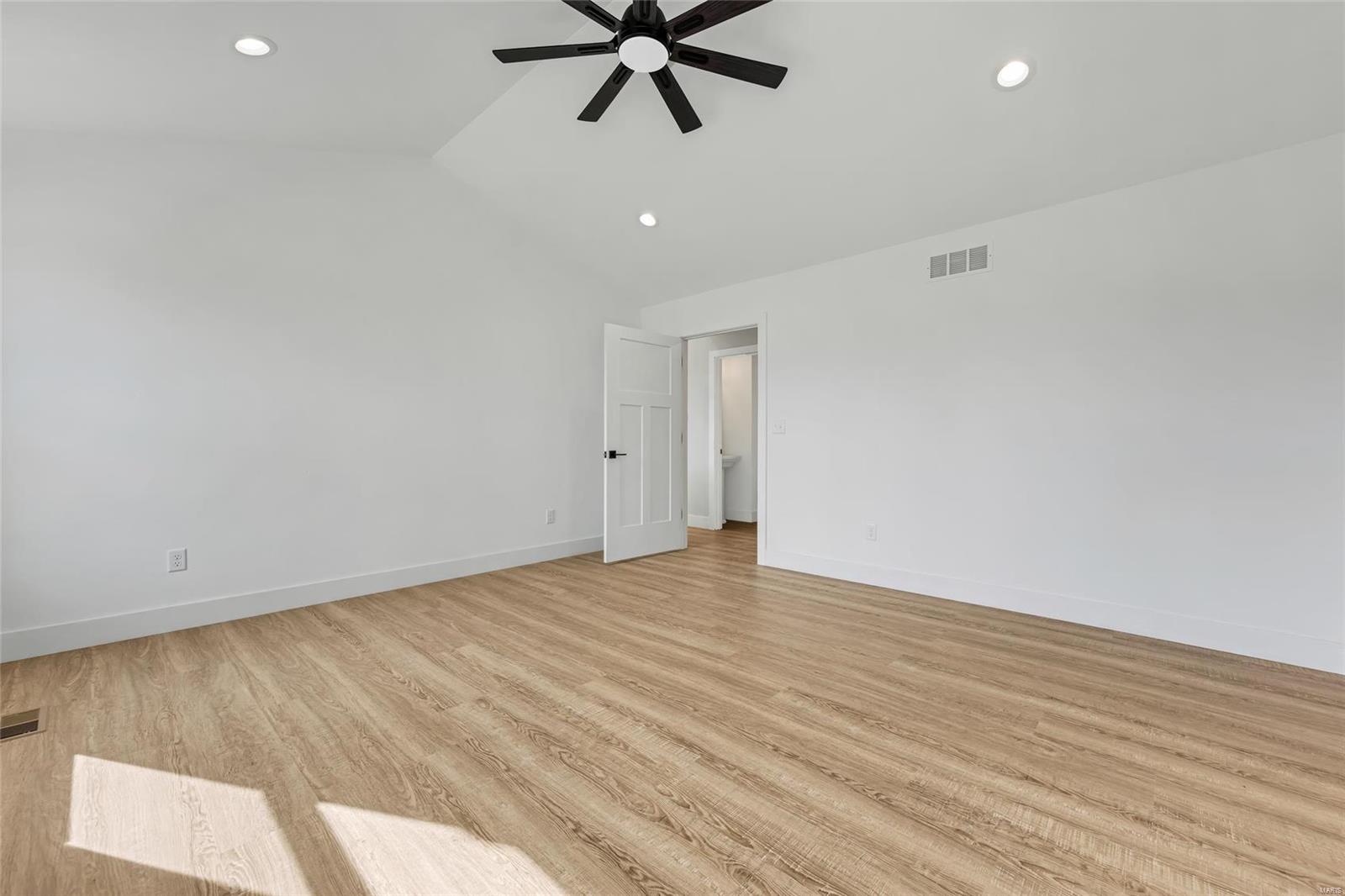 1604 Timber Ridge Columbia, IL 62236 - Photo 26 of 52 Gallery Image 26