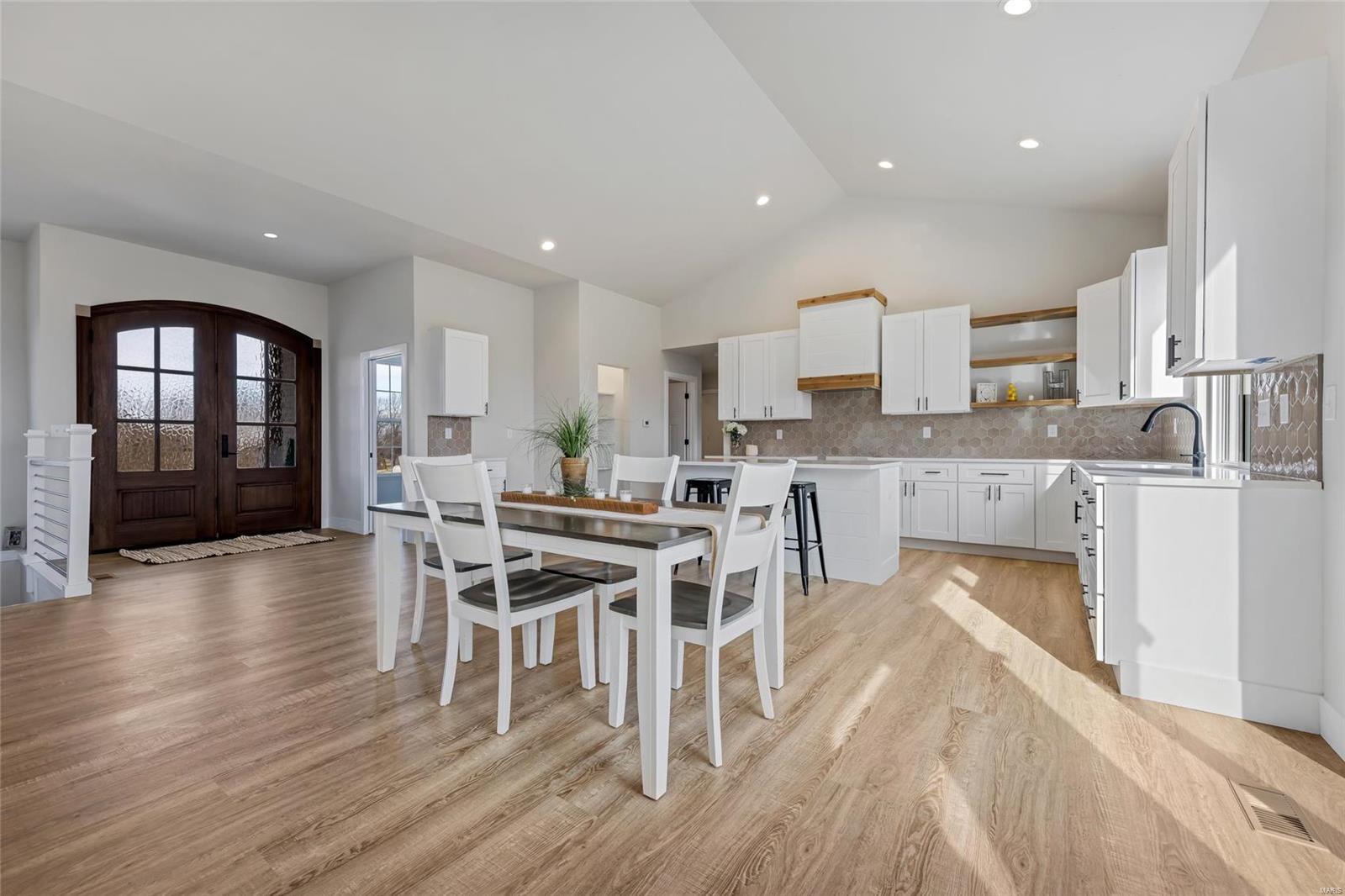 1604 Timber Ridge Columbia, IL 62236 - Photo 5 of 52 Gallery Image 5