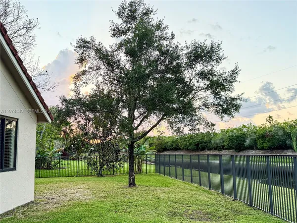 $15,000 | 400 Alexandra Circle, Weston, FL 33326