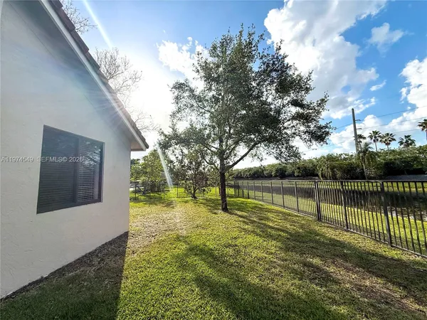 $15,000 | 400 Alexandra Circle, Weston, FL 33326