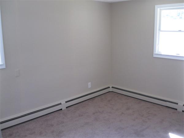 43 Devine Road Randolph, MA 02368 - Photo 7 of 8 Gallery Image 7