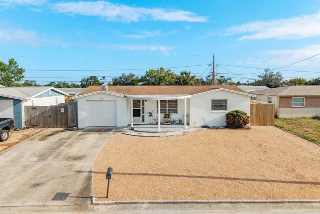 $180,000 | 4935 Phoenix Avenue, Holiday, FL 34690