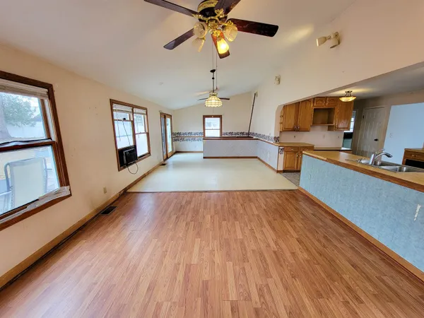 $325,000 | 1813 North Avenue, Burlington, VT 05408