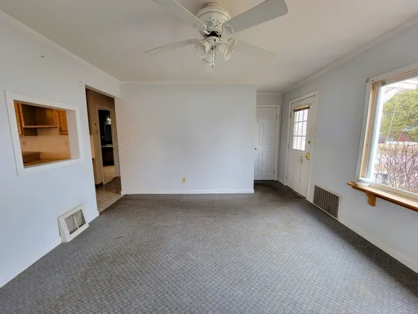 $325,000 | 1813 North Avenue, Burlington, VT 05408