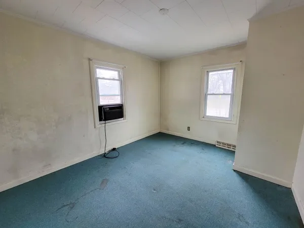 $325,000 | 1813 North Avenue, Burlington, VT 05408