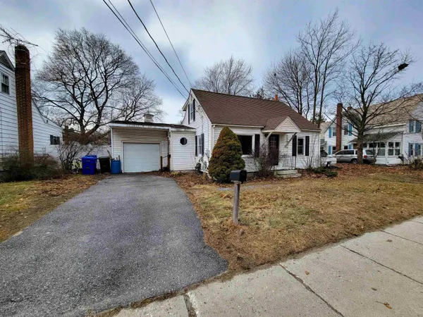 $325,000 | 1813 North Avenue, Burlington, VT 05408