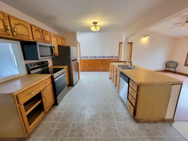 $325,000 | 1813 North Avenue, Burlington, VT 05408