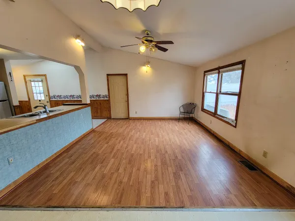 $325,000 | 1813 North Avenue, Burlington, VT 05408
