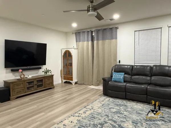 $3,295 | 160 Hermosa Court, Lincoln, CA 95648