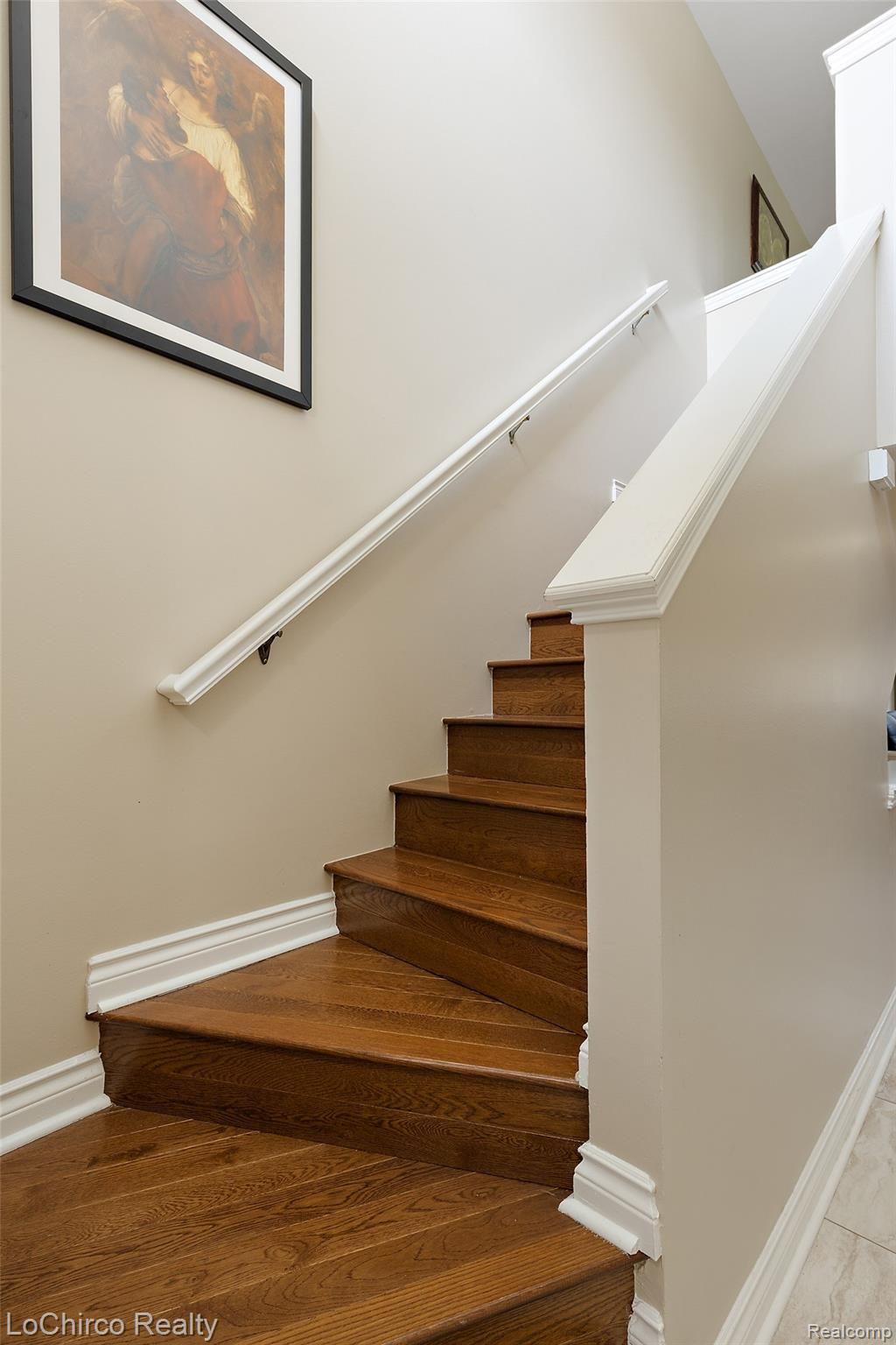 609 Cheshire Court Rochester, MI 48307 - Photo 19 of 32 609 Cheshire Ct-21.jpg