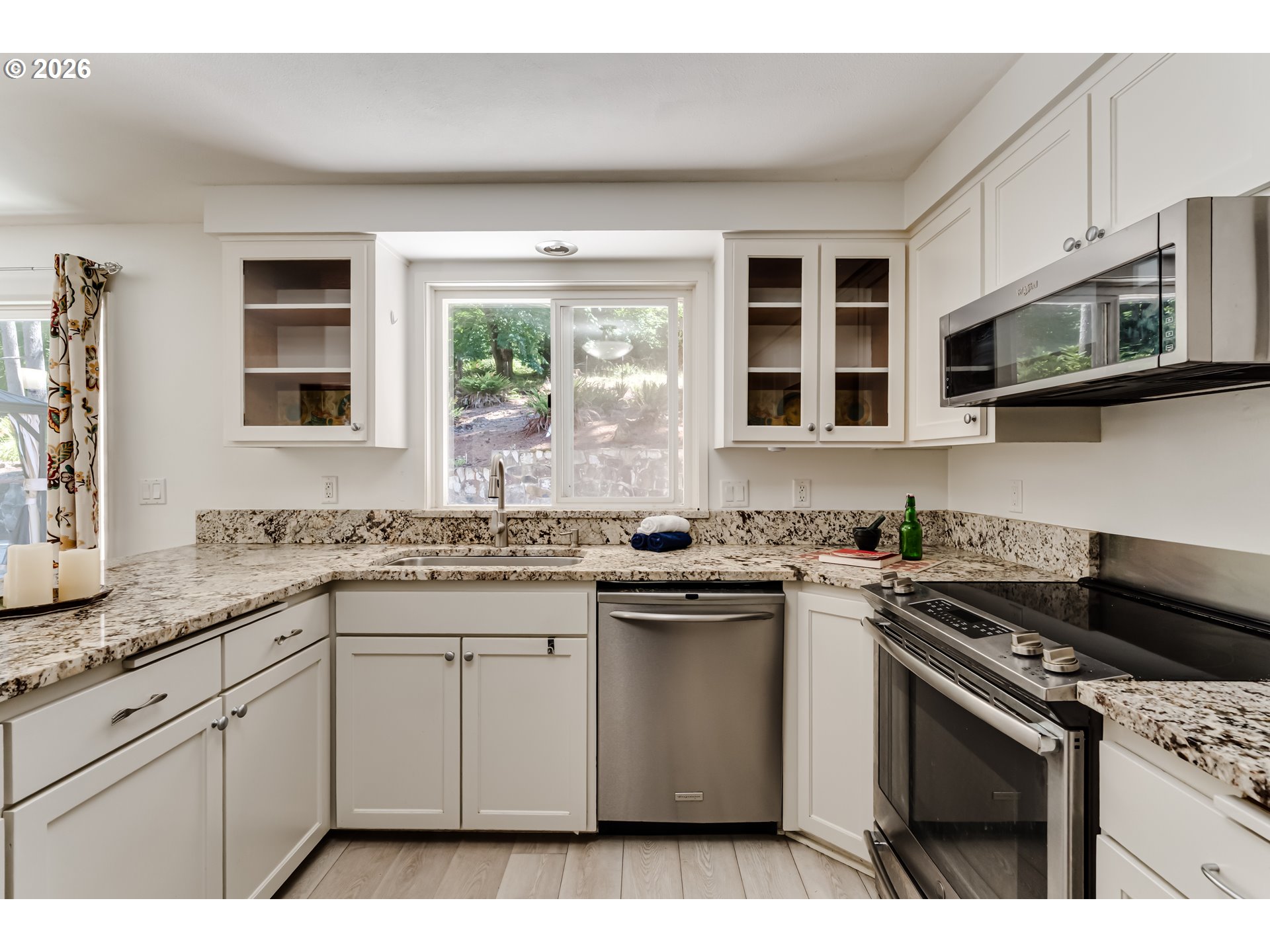 88119 Tiki Lane Springfield, OR 97478 - Photo 11 of 46 Kitchen