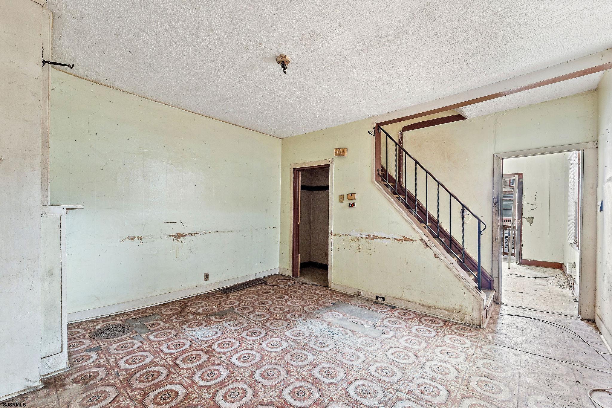 39 Cedar Street Bridgeton, NJ 08302 - Photo 7 of 19 a view of entryway