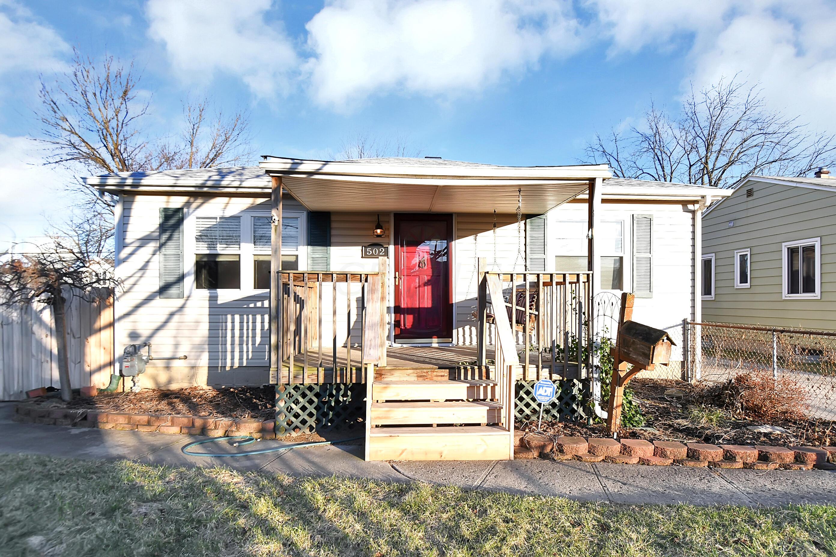 502 Derrer Road Columbus, OH 43204 - Photo 3 of 37 DSC_1903
