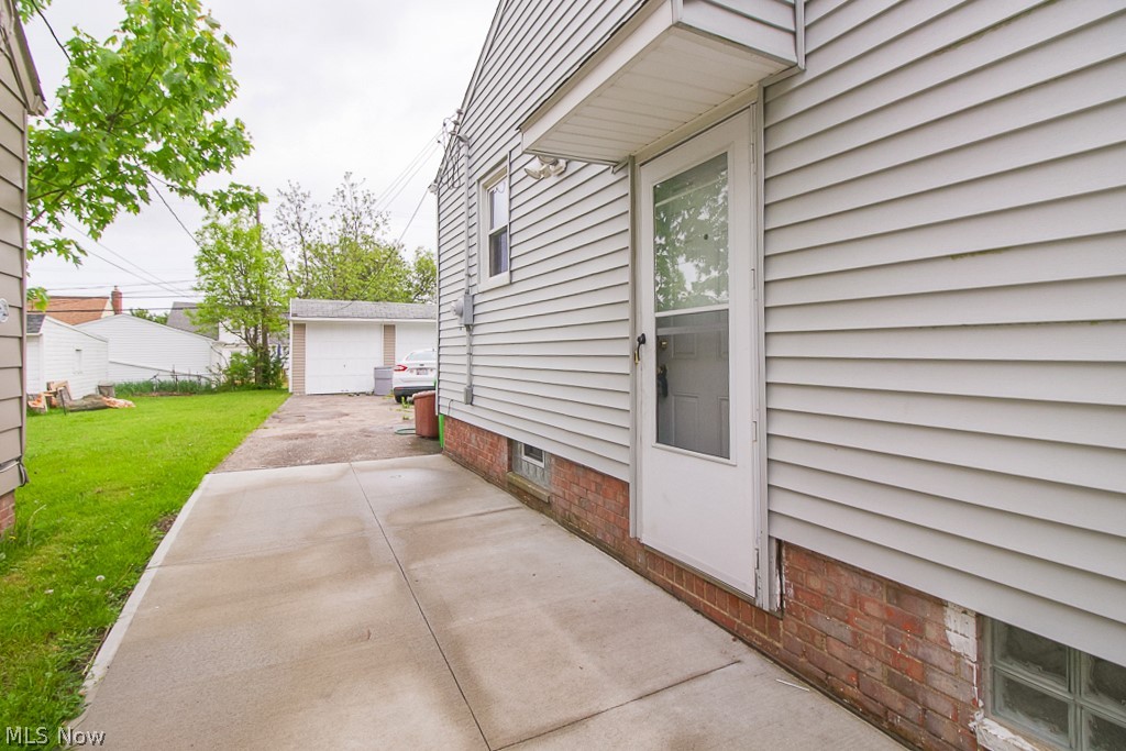 4217 Stilmore Road Cleveland, OH 44121 - Photo 26 of 29