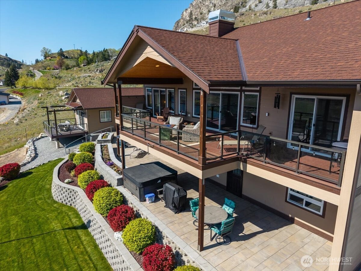525 Columbia View Road Chelan, WA 98816 - Photo 5 of 40
