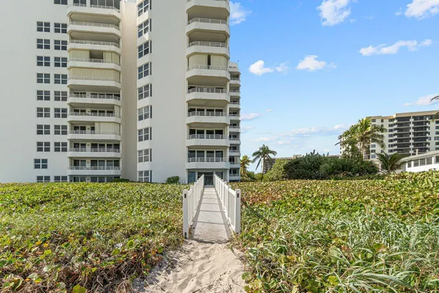 $797,000 | 3407 South Ocean Boulevard, Unit 1D, Highland Beach, FL 33487