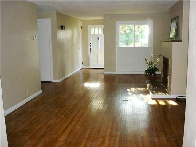 634 North Pendleton Avenue Pendleton, IN 46064 - Photo 4 of 12 Gallery Image 4