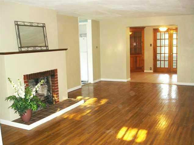 634 North Pendleton Avenue Pendleton, IN 46064 - Photo 5 of 12 Gallery Image 5