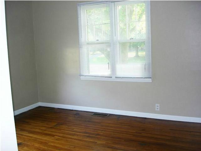 634 North Pendleton Avenue Pendleton, IN 46064 - Photo 10 of 12 Gallery Image 10
