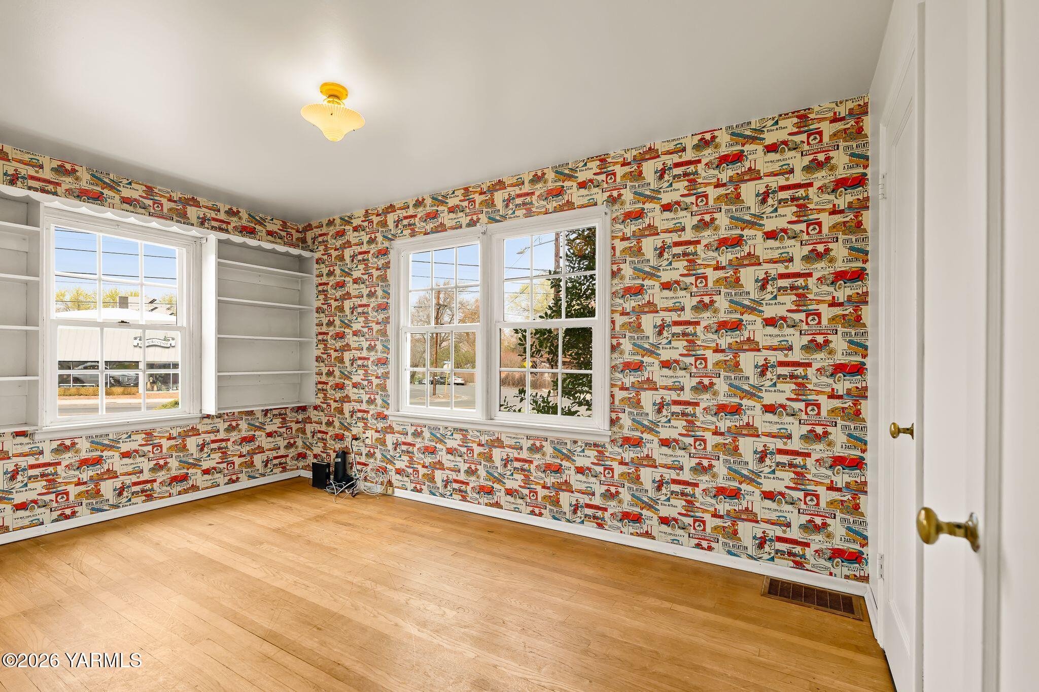 3102 Summitview Avenue Yakima, WA 98902 - Photo 15 of 25 Bedroom 2