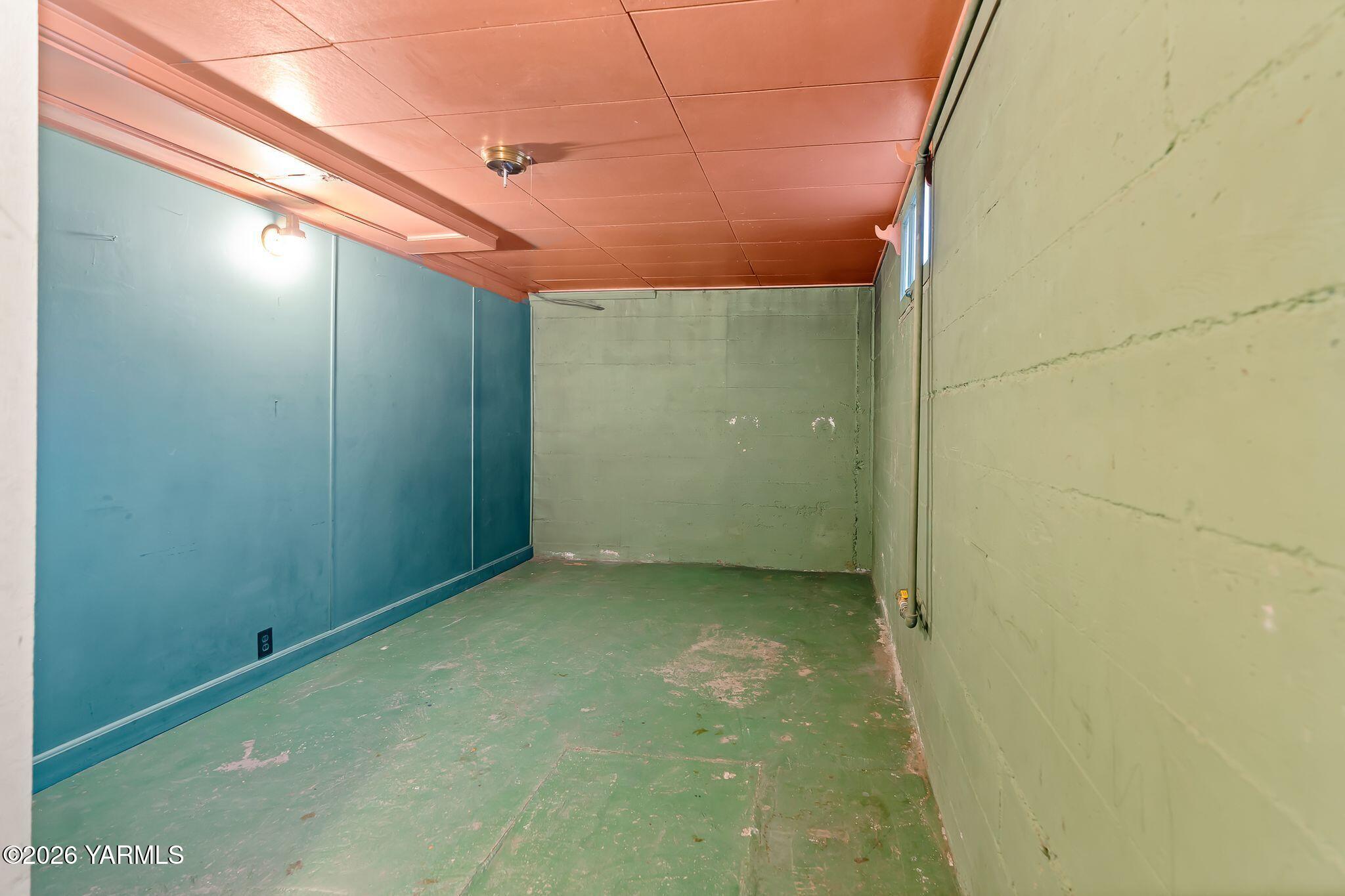 3102 Summitview Avenue Yakima, WA 98902 - Photo 20 of 25 Bedroom 4