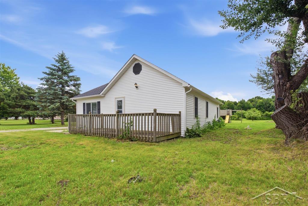 2735 West Isabella Road Midland, MI 48640 - Photo 3 of 24 50212785-a9a8be26-8e05-4b38-a57f-da611eb4dd7f.JPG