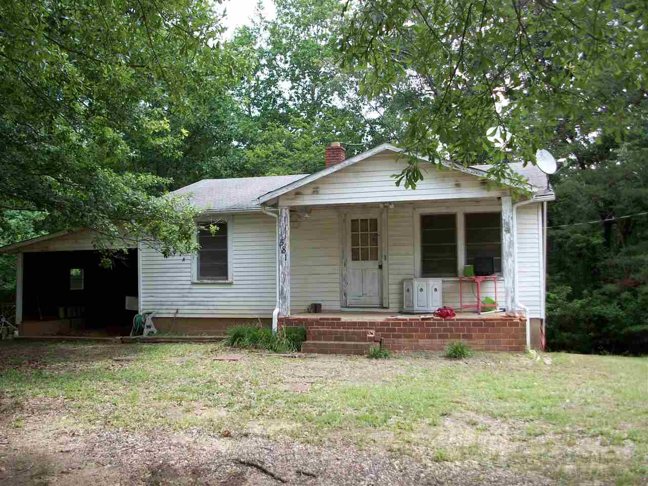 581 Ninety-Nine Island Road Blacksburg, SC 29702 - Photo 1 of 11 Gallery Image 1