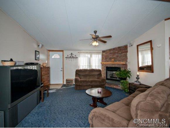 184 Austin Road Clyde, NC 28721 - Photo 4 of 12