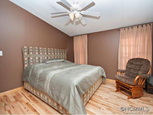 184 Austin Road Clyde, NC 28721 - Photo 7 of 12