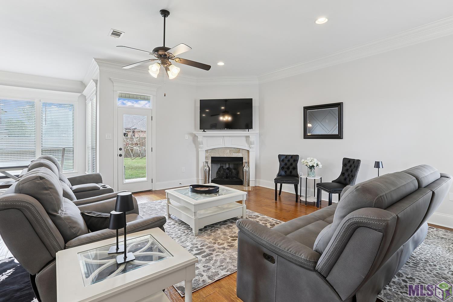 6734 Marengo Drive Addis, LA 70710 - Photo 18 of 24 Living Room View