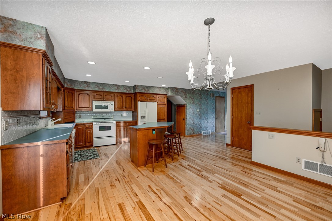 3678 Minor Road Akron, OH 44321 - Photo 10 of 31
