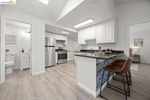 $829,000 | 1261 61st Street, Emeryville, CA 94608