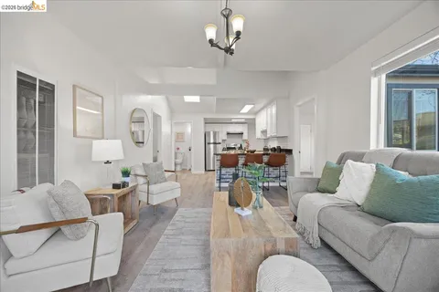 $829,000 | 1261 61st Street, Emeryville, CA 94608