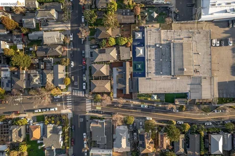 $829,000 | 1261 61st Street, Emeryville, CA 94608