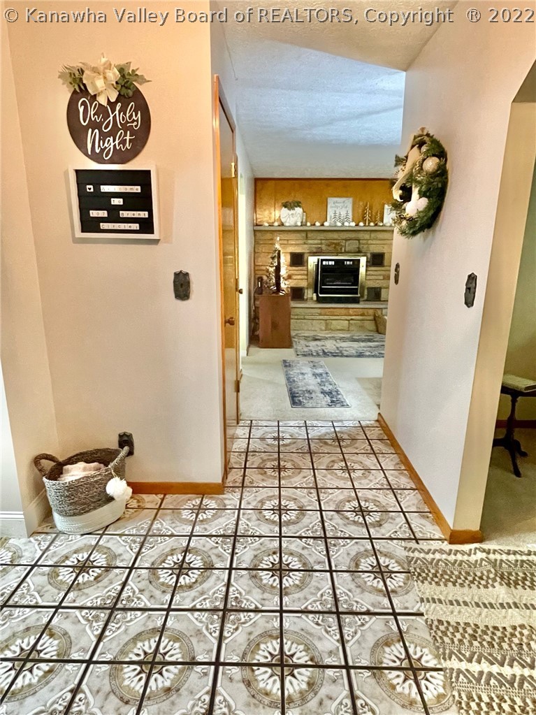 107 Brent Circle Ripley, WV 25271 - Photo 6 of 37 Gallery Image 6