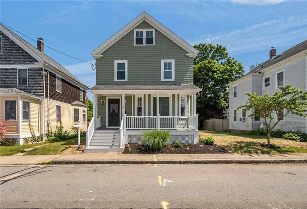 $1,195,000 | 21 Russell Avenue, Newport, RI 02840
