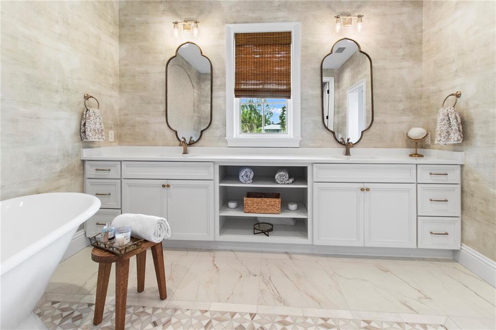 416 Alamanda Road Anna Maria, FL 34216 - Photo 22 of 100