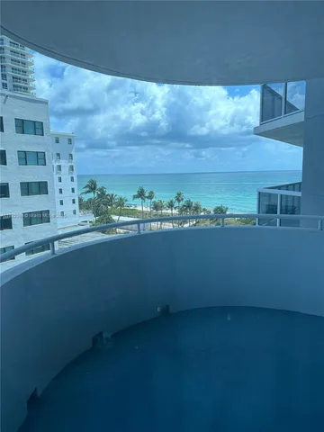 $6,500 | 6301 Collins Avenue, Unit 807, Miami Beach, FL 33141