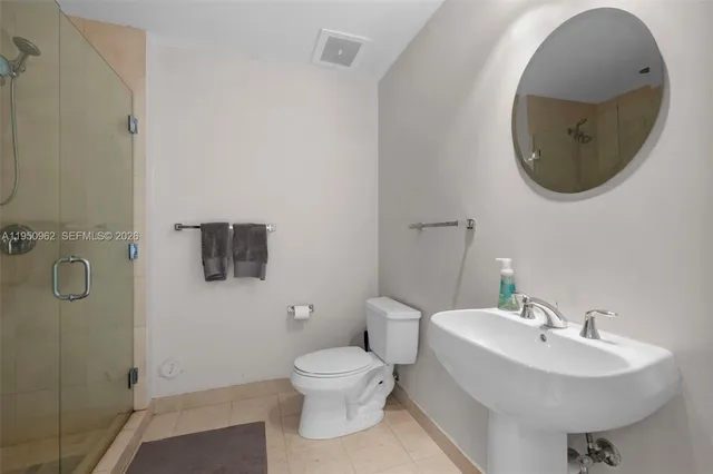 $460,000 | 1060 Brickell Condominiums, Miami, FL 33131