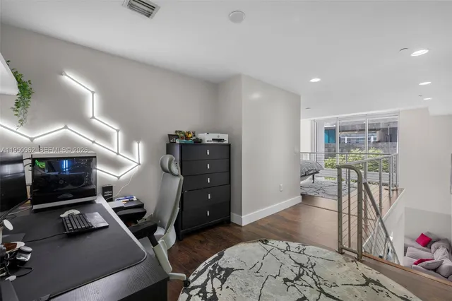 $460,000 | 1060 Brickell Condominiums, Miami, FL 33131