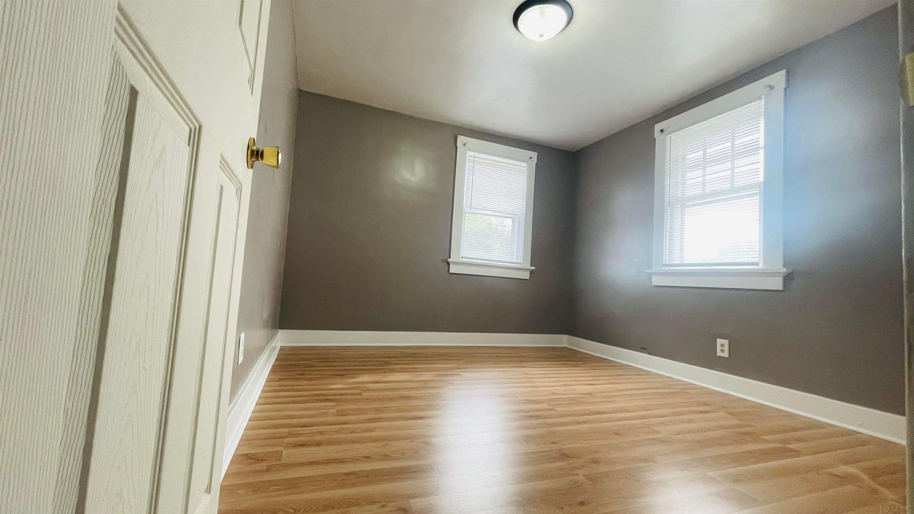 3924 Barr Street Fort Wayne, IN 46806 - Photo 5 of 15