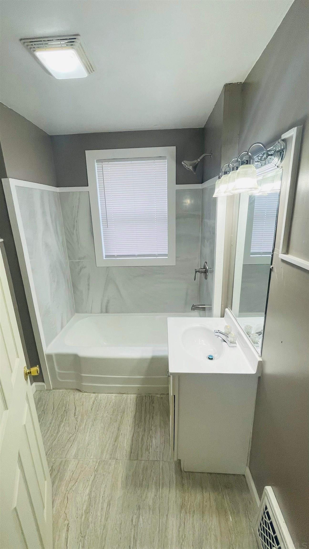 3924 Barr Street Fort Wayne, IN 46806 - Photo 6 of 15