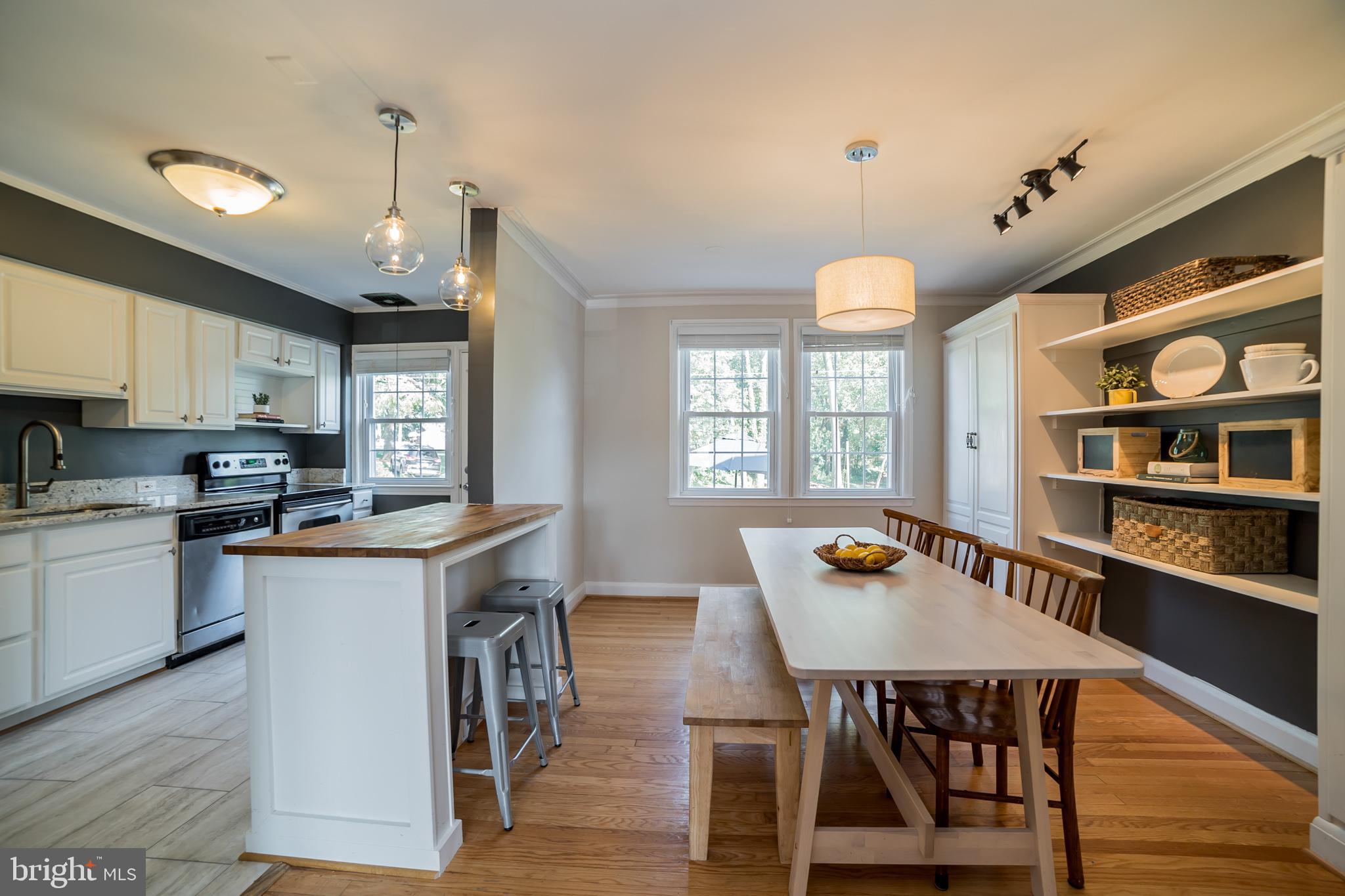 403 Lambeth Road Baltimore, MD 21228 - Photo 12 of 30 Dining room
