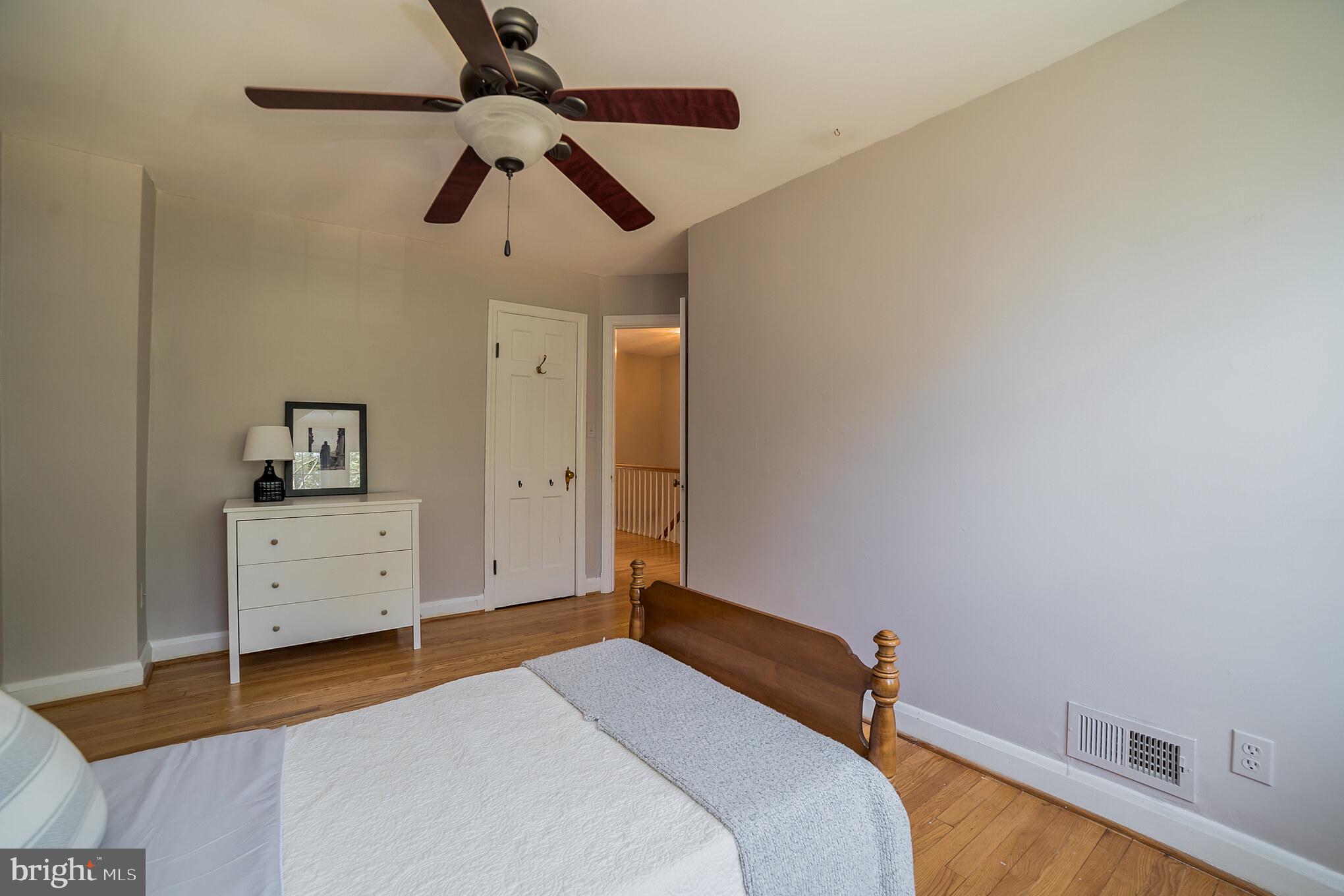 403 Lambeth Road Baltimore, MD 21228 - Photo 20 of 30 Bedroom
