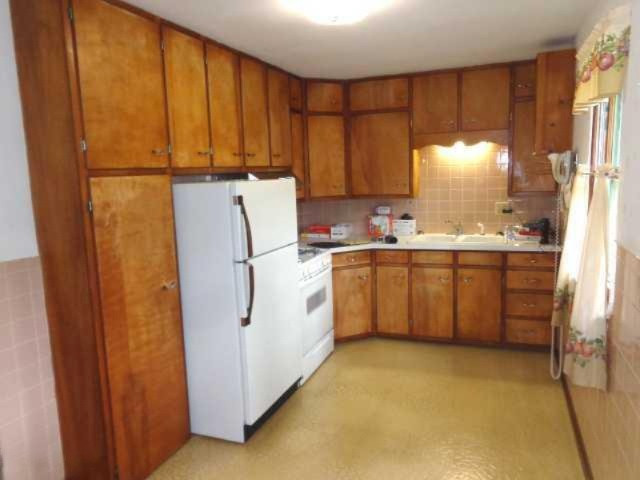 406 Meade Road Niles, MI 49120 - Photo 7 of 17 Kitchen