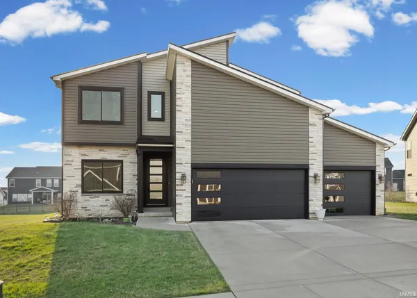 $725,000 | 5335 Daffodil Drive, West Lafayette, IN 47906