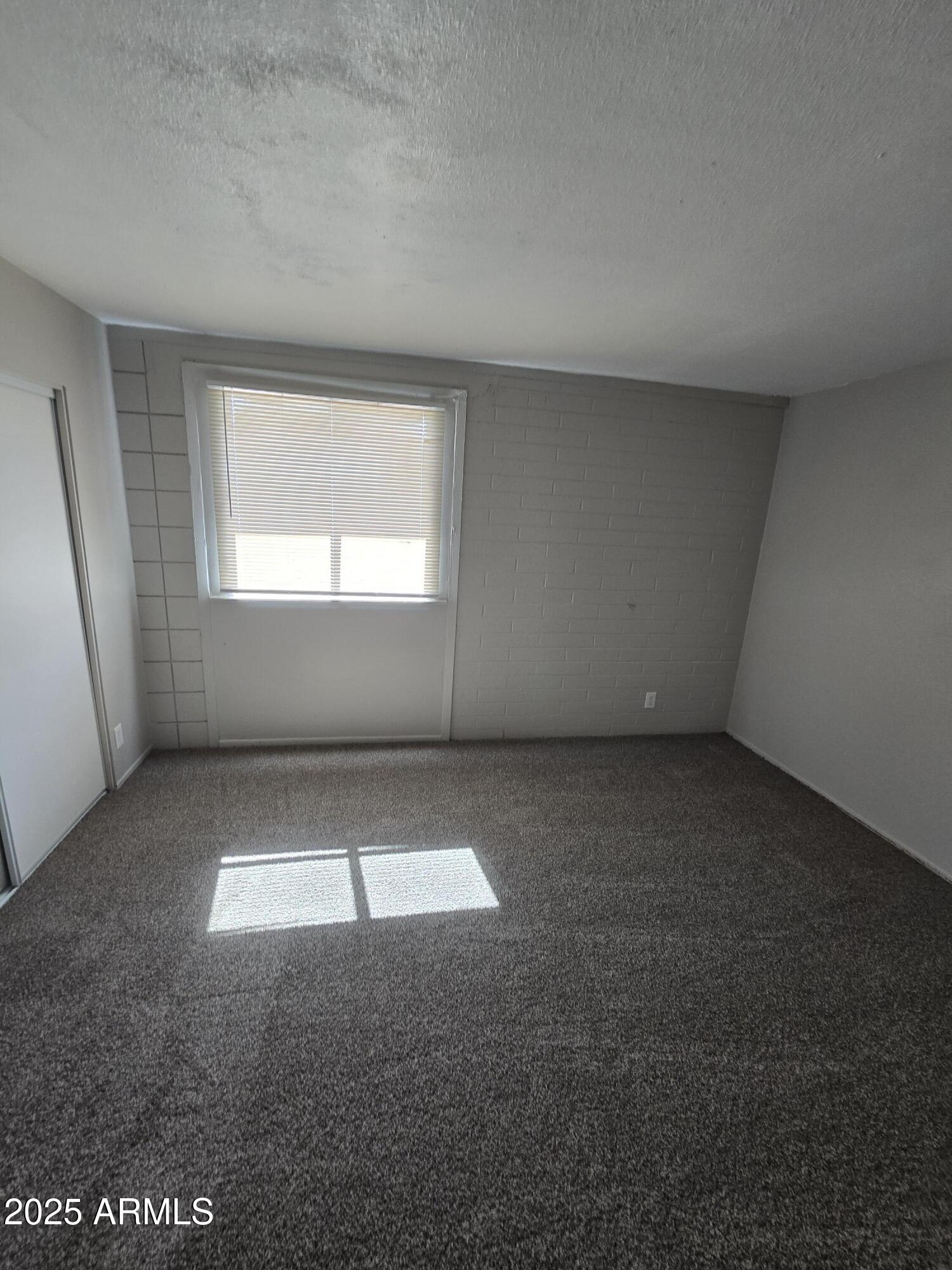 2038 West Cactus Road Phoenix, AZ 85029 - Photo 22 of 35 20250208_122027