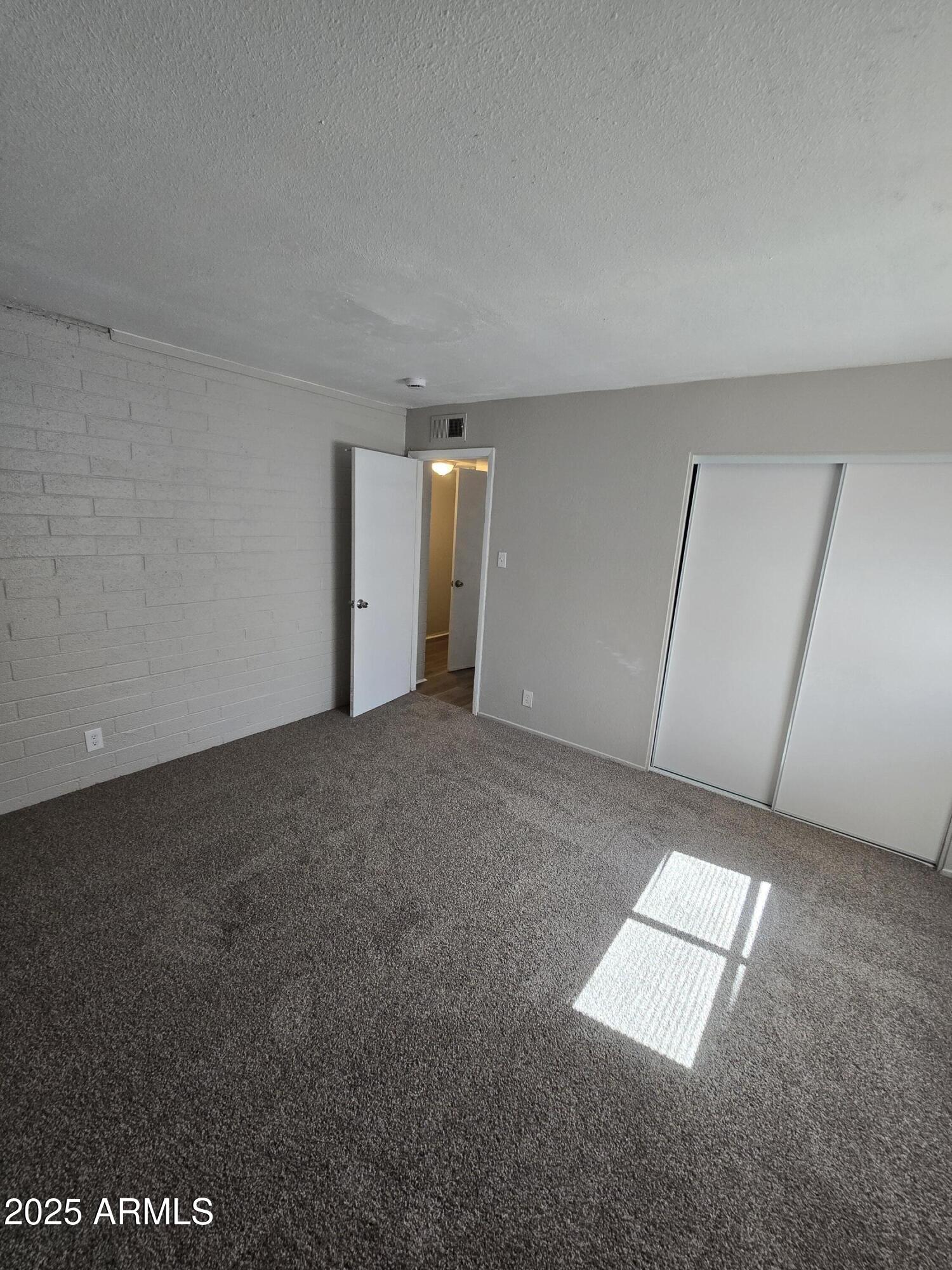 2038 West Cactus Road Phoenix, AZ 85029 - Photo 28 of 35 20250208_122147